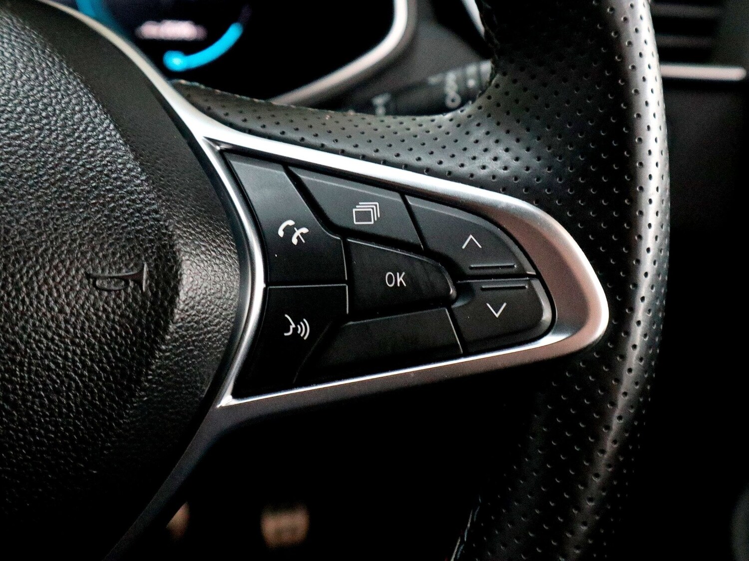 Used Renault Clio 2024 for sale - 76212212: Photo 40