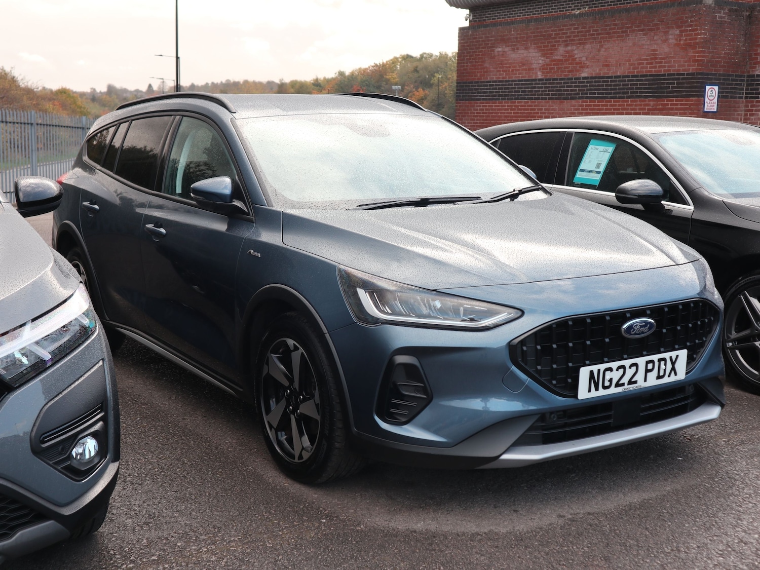 Used Ford Focus 2022 for sale - 76369492: Photo 1