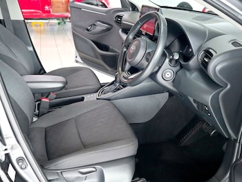 Used Toyota Yaris 2024 for sale - 75731488: Photo
