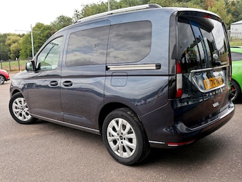 Used Ford Tourneo Connect 2024 for sale - 75644573: Photo