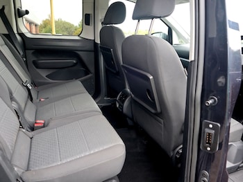 Used Ford Tourneo Connect 2024 for sale - 75644573: Photo