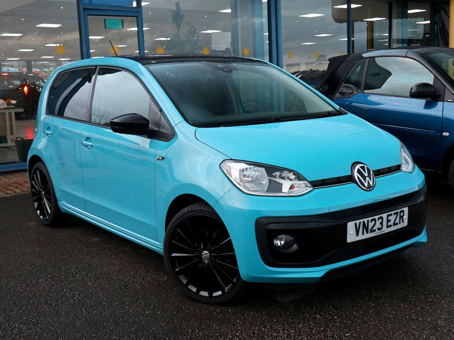 Used Volkswagen up! 2023 for sale - 76431097: Photo 1