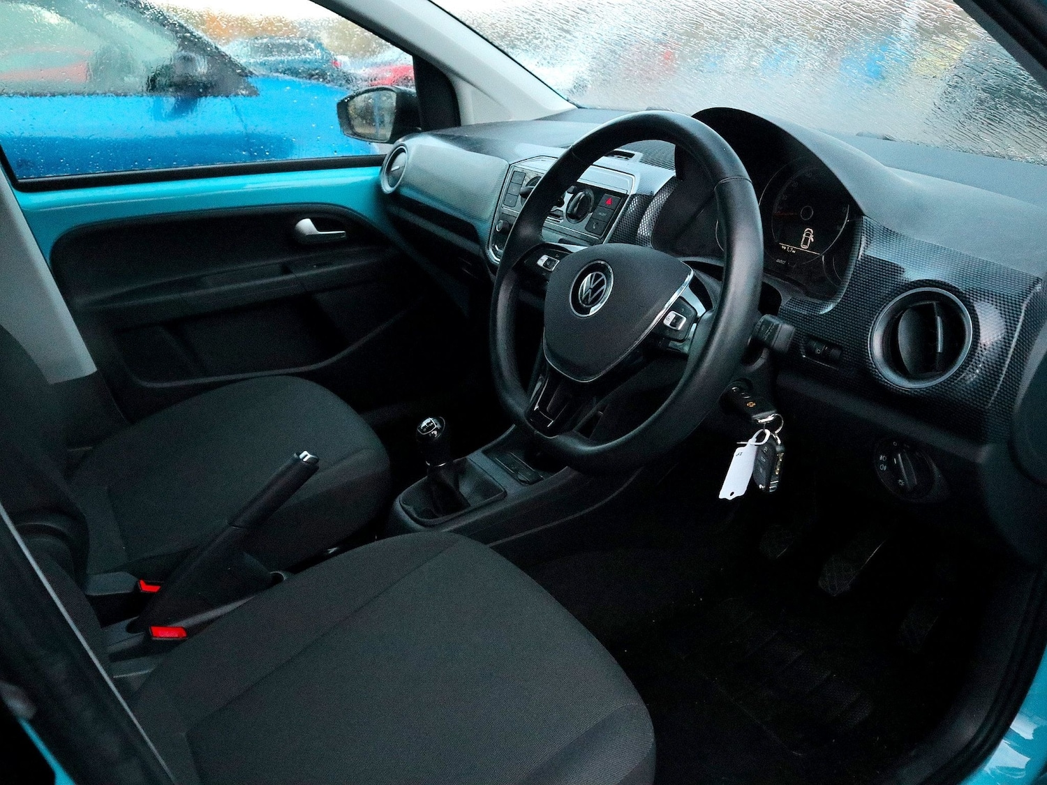 Used Volkswagen up! 2023 for sale - 76431097: Photo 3