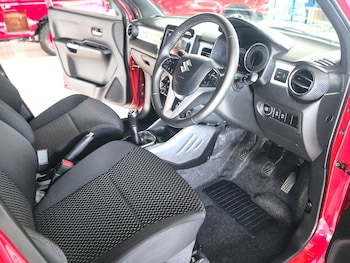 Used Suzuki Ignis 2023 for sale - 79360453: Photo