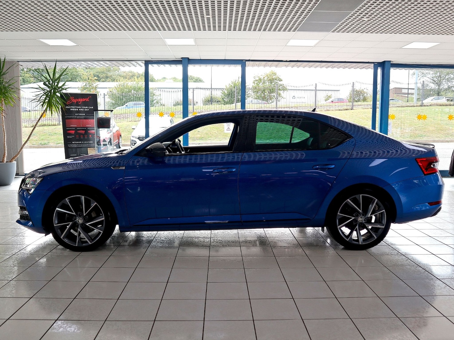 Used Skoda Superb 2023 for sale - 75718539: Photo 10