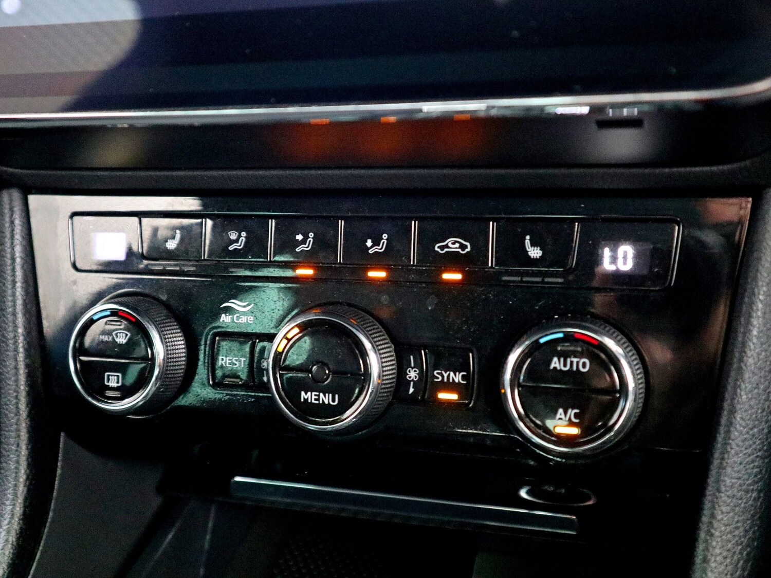 Used Skoda Superb 2023 for sale - 75718539: Photo 35