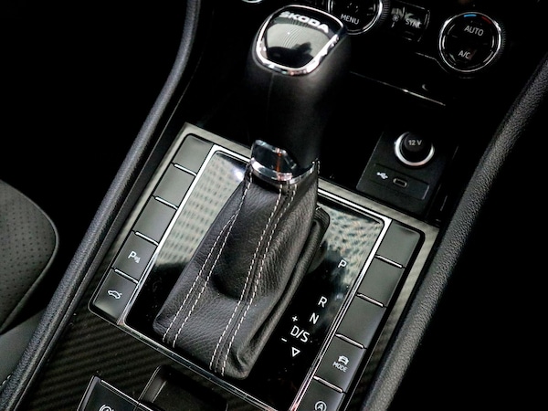 Used Skoda Superb 2023 for sale - 75718539: Photo 36