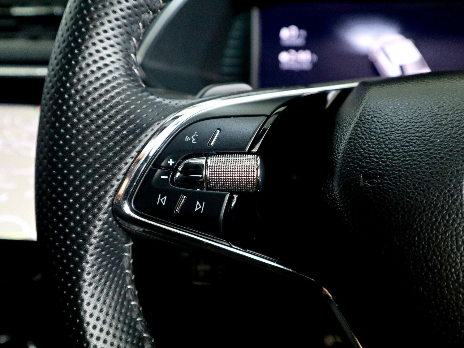 Used Skoda Superb 2023 for sale - 75718539: Photo 37