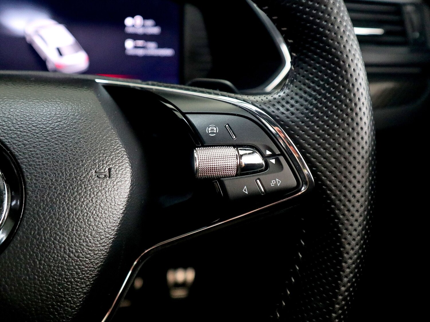 Used Skoda Superb 2023 for sale - 75718539: Photo 39