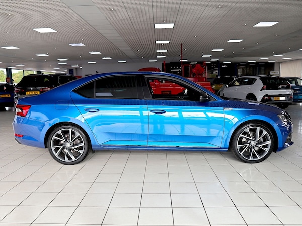 Used Skoda Superb 2023 for sale - 75718539: Photo 6
