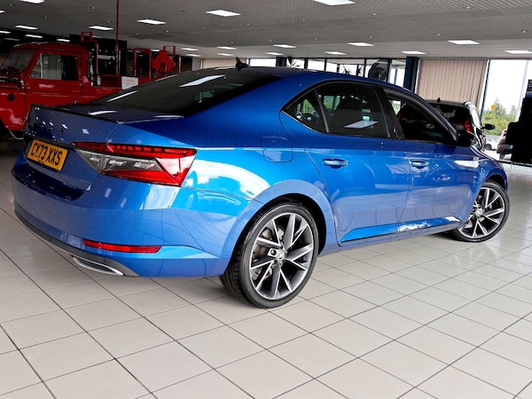 Used Skoda Superb 2023 for sale - 75718539: Photo 7