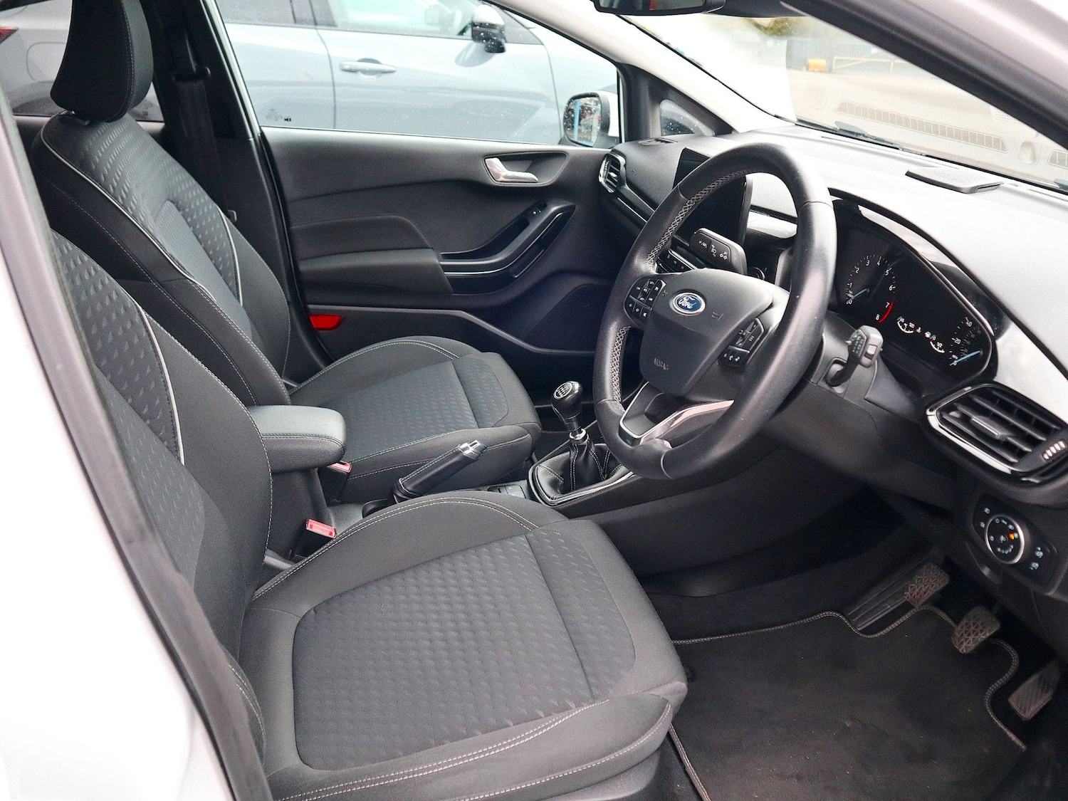 Used Ford Fiesta 2018 for sale - 76082892: Photo 3