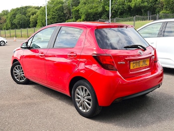 Used Toyota Yaris 2016 for sale - 78945344: Photo