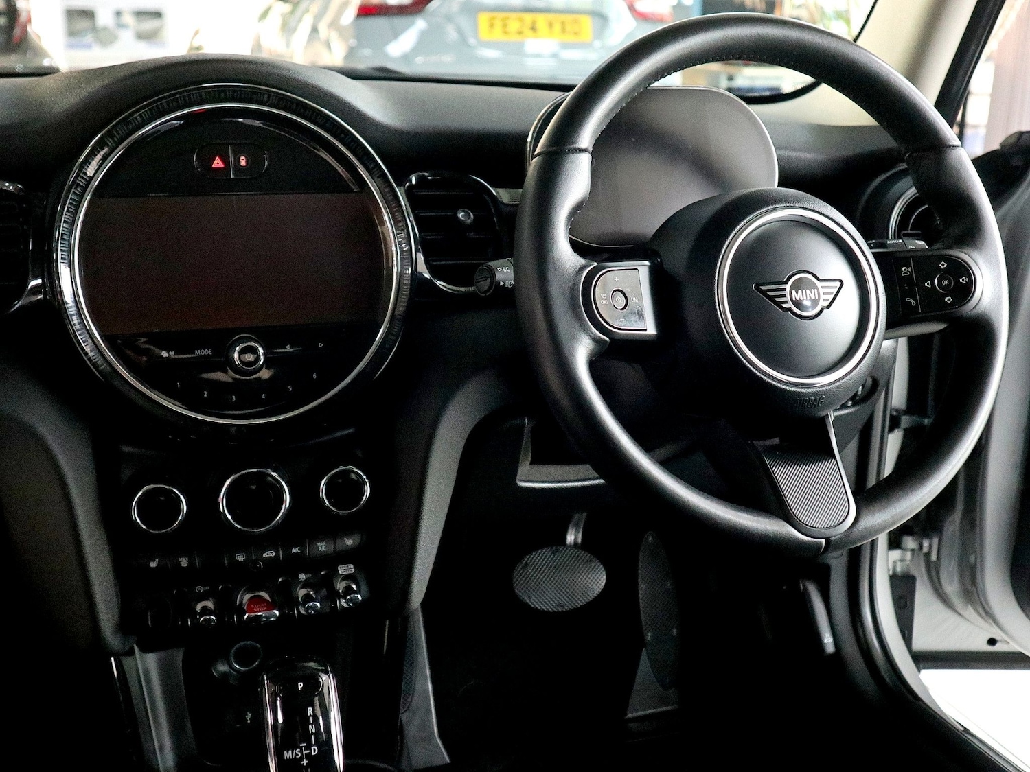 Used MINI Hatch 2024 for sale - 77008428: Photo 24