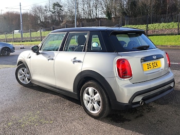 Used MINI Hatch 2024 for sale - 77008428: Photo