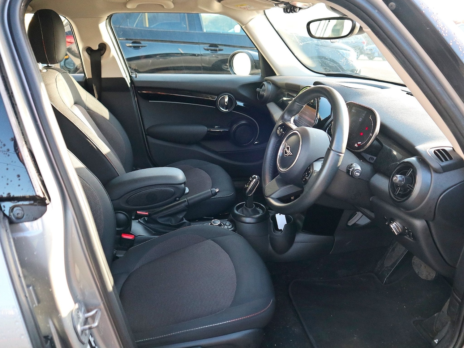 Used MINI Hatch 2024 for sale - 77008428: Photo 3