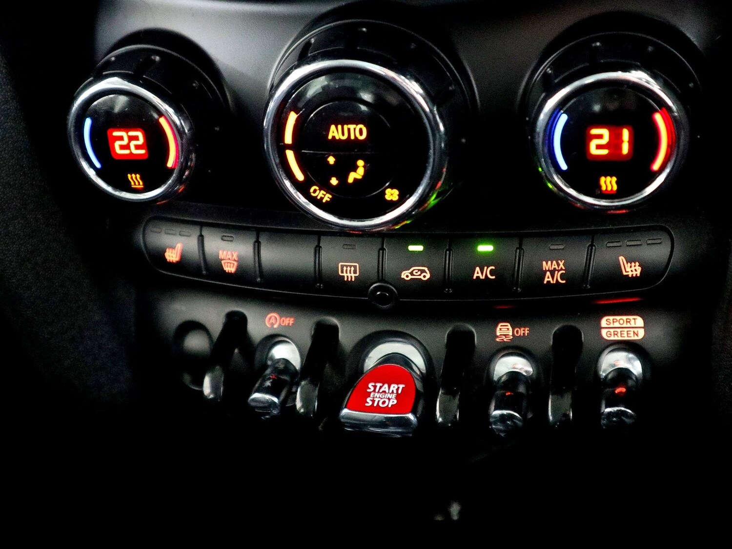 Used MINI Hatch 2024 for sale - 77008428: Photo 31