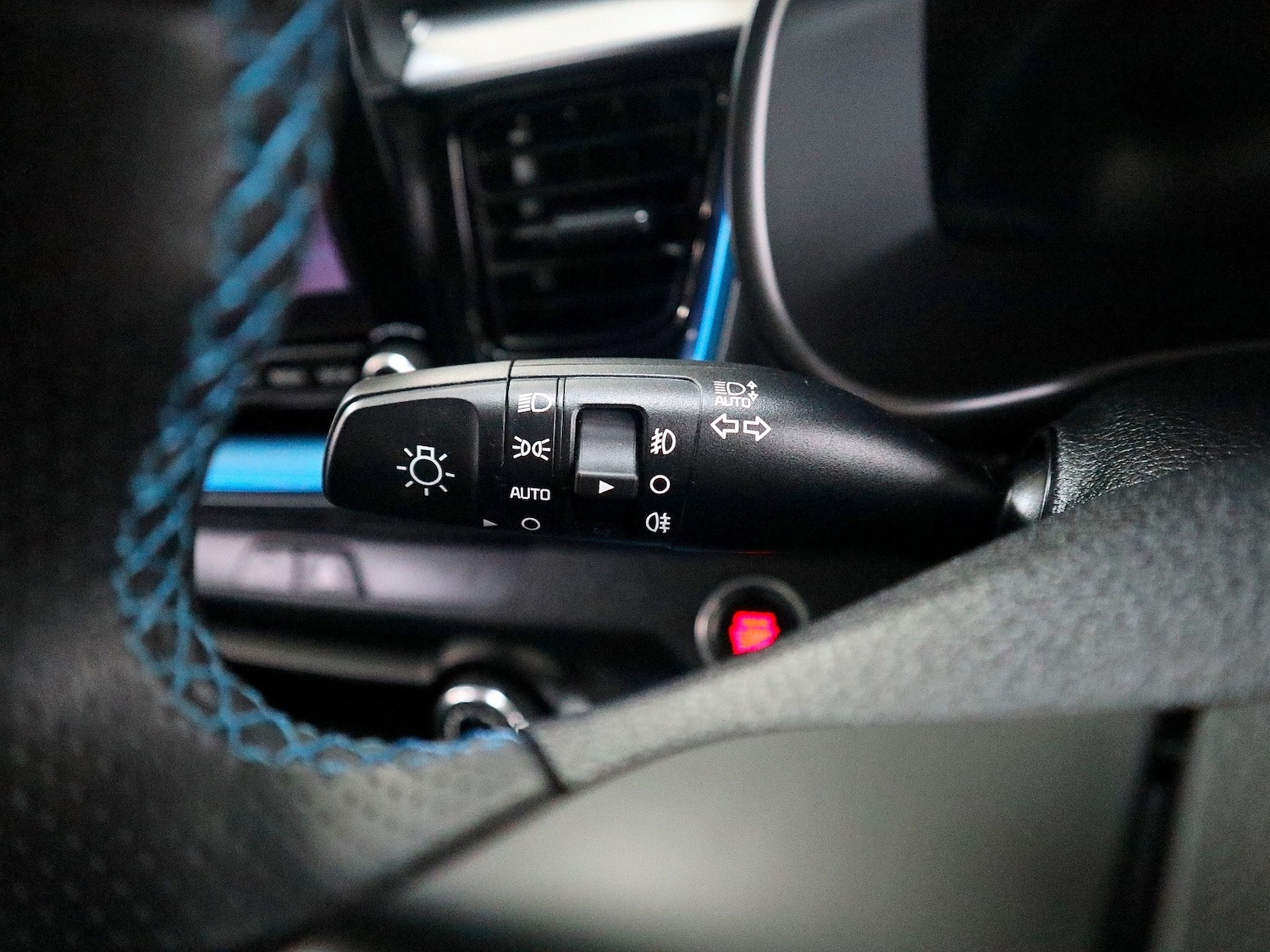 Used Kia Stonic 2024 for sale - 77008429: Photo 28