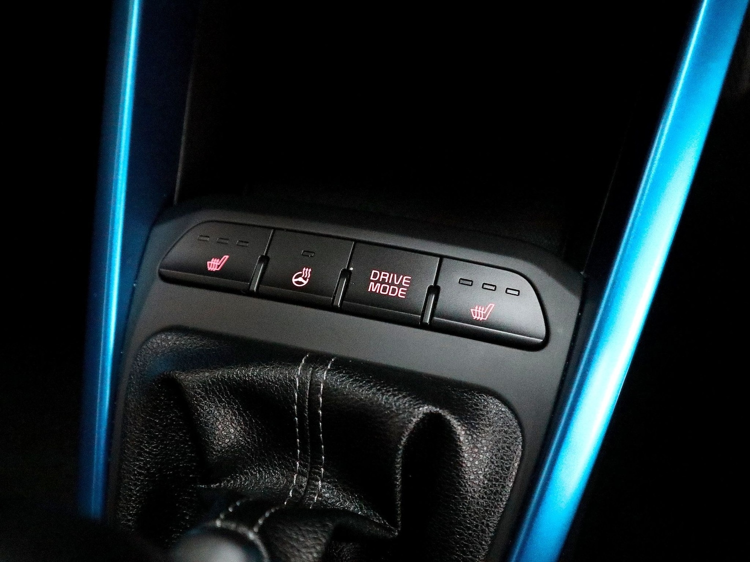 Used Kia Stonic 2024 for sale - 77008429: Photo 31