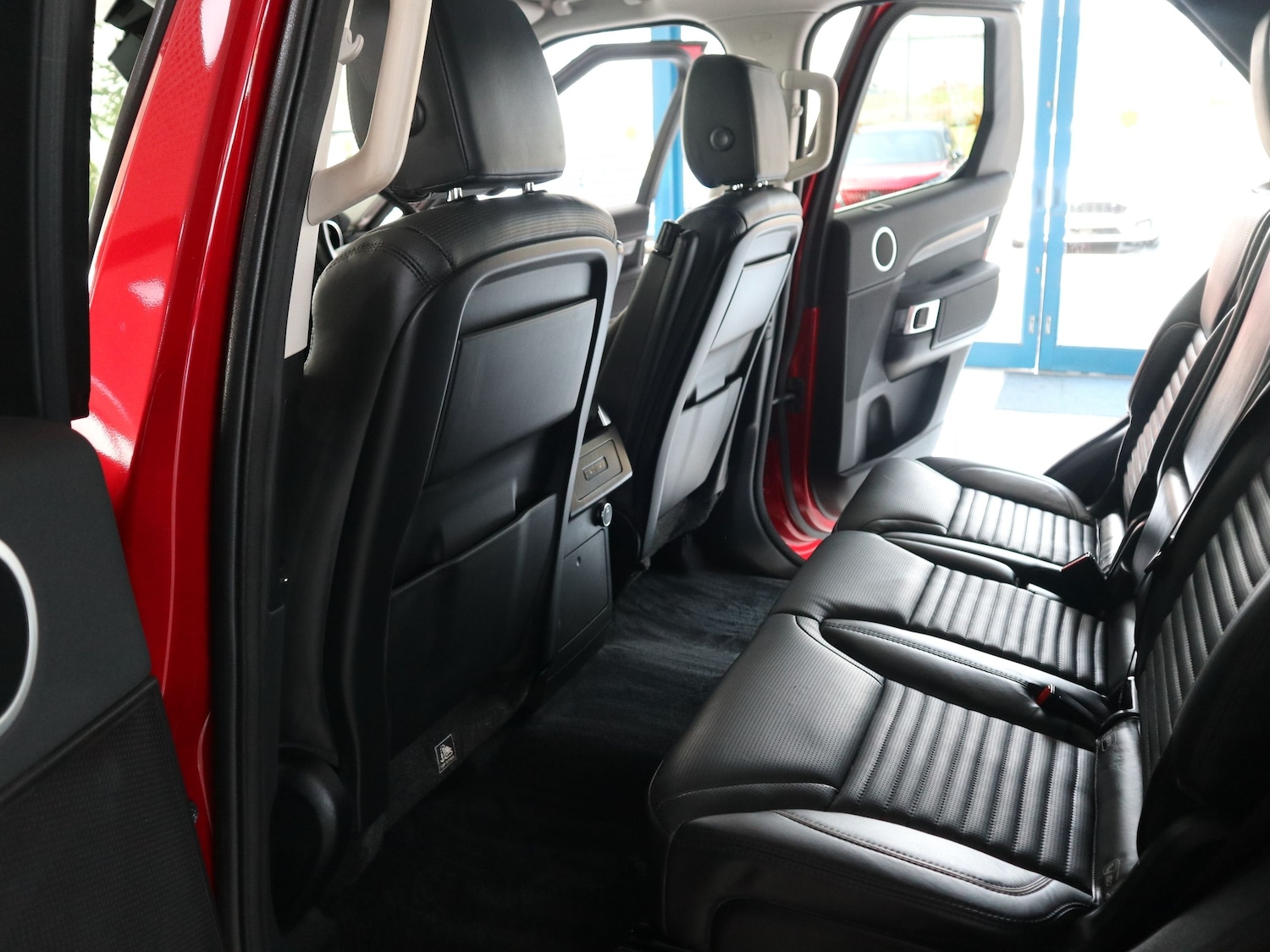 Used Land Rover Discovery 2017 for sale - 76618840: Photo 26