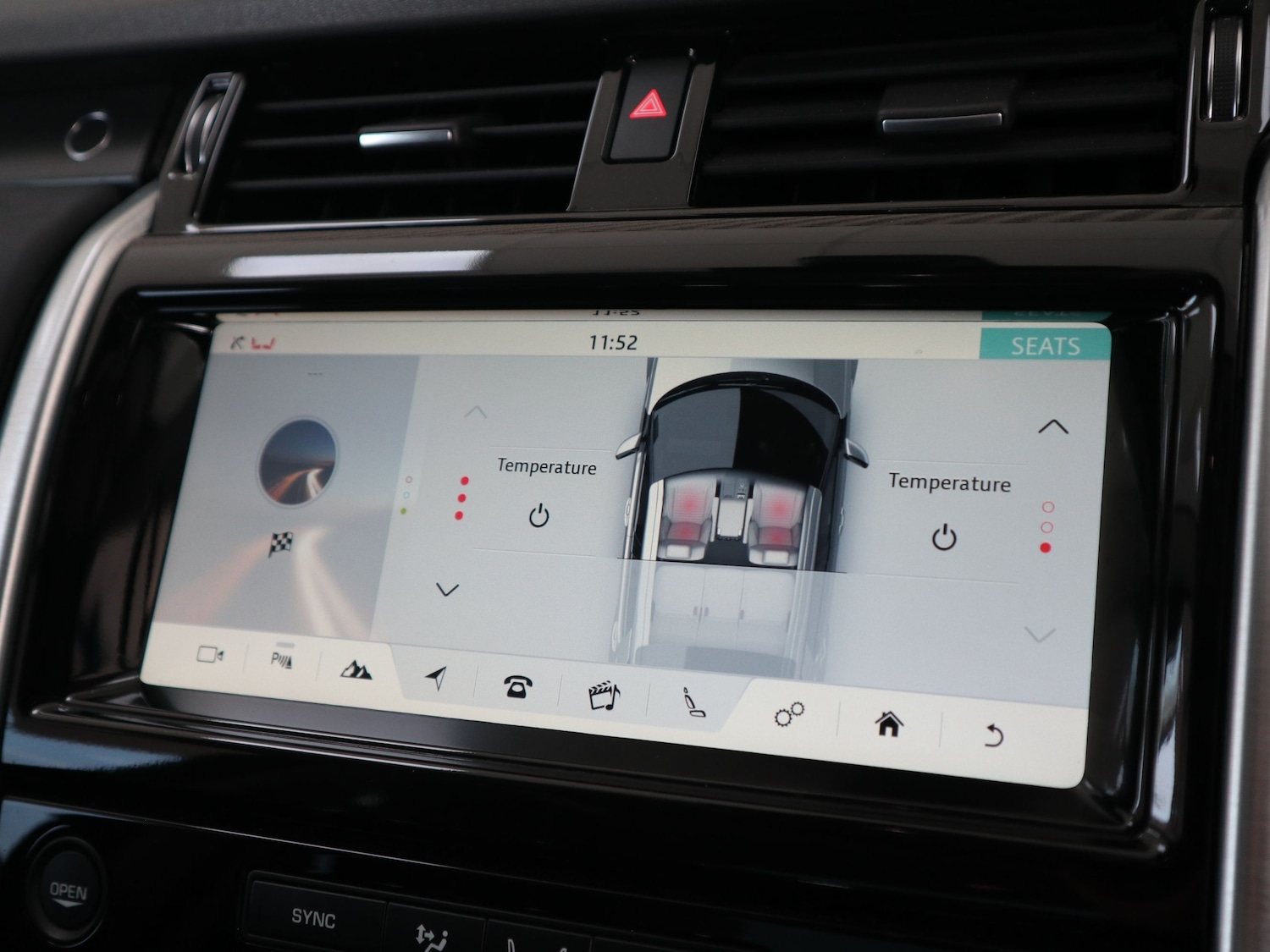 Used Land Rover Discovery 2017 for sale - 76618840: Photo 44