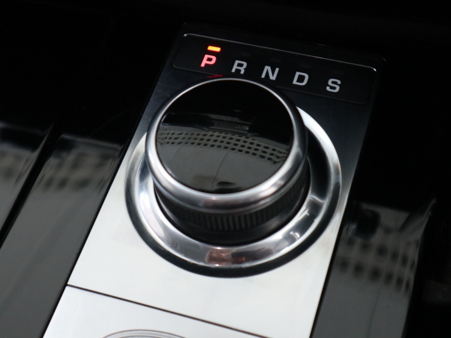 Used Land Rover Discovery 2017 for sale - 76618840: Photo 46