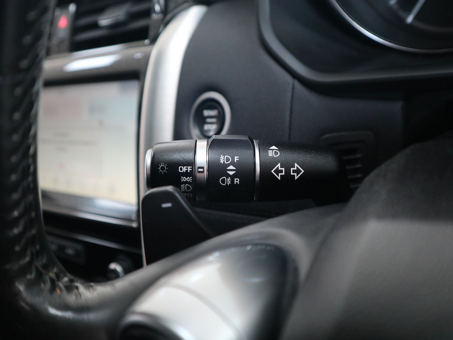 Used Land Rover Discovery 2017 for sale - 76618840: Photo 49