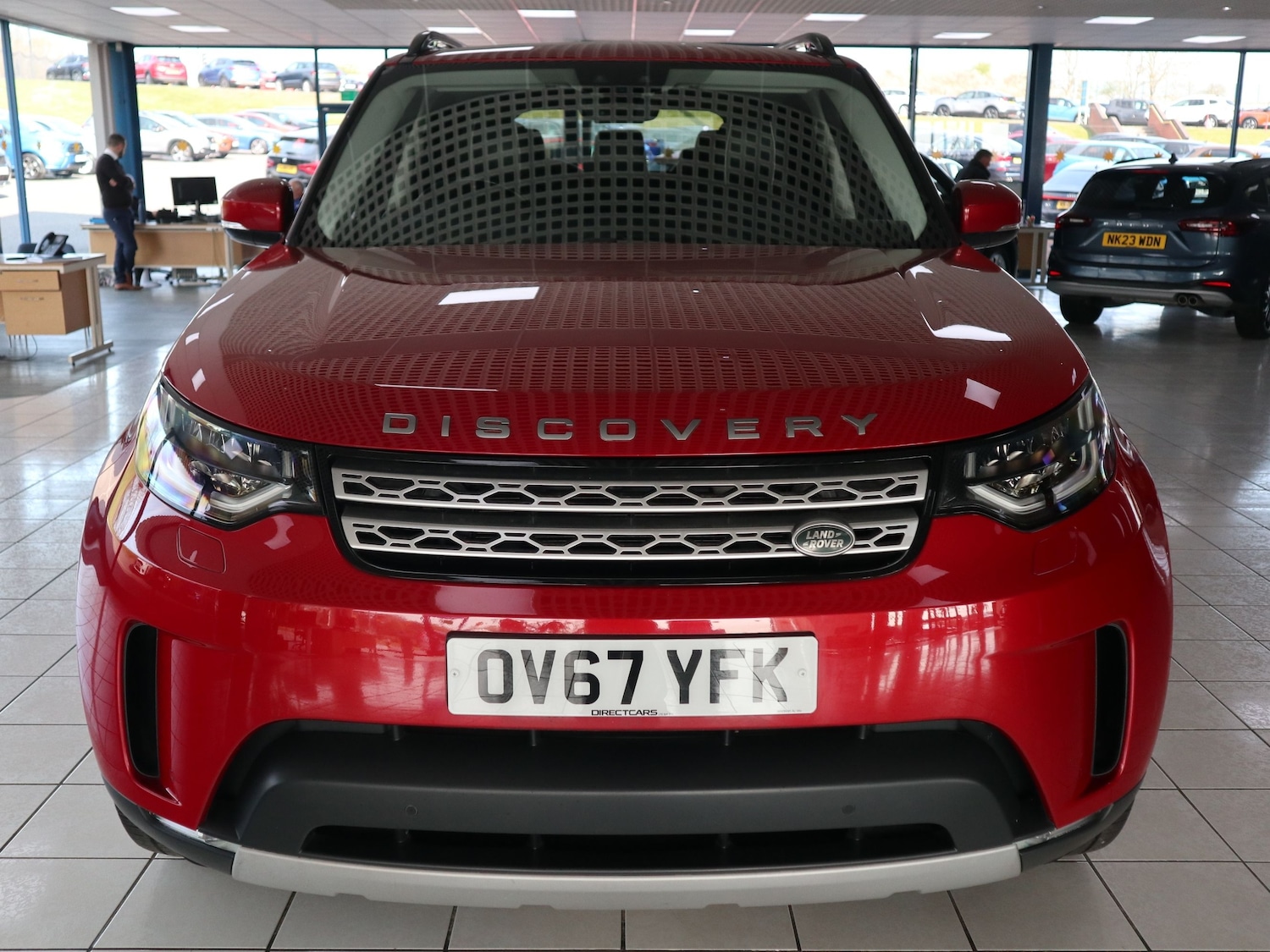 Used Land Rover Discovery 2017 for sale - 76618840: Photo 5