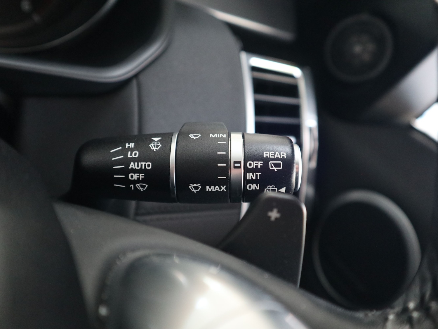 Used Land Rover Discovery 2017 for sale - 76618840: Photo 51