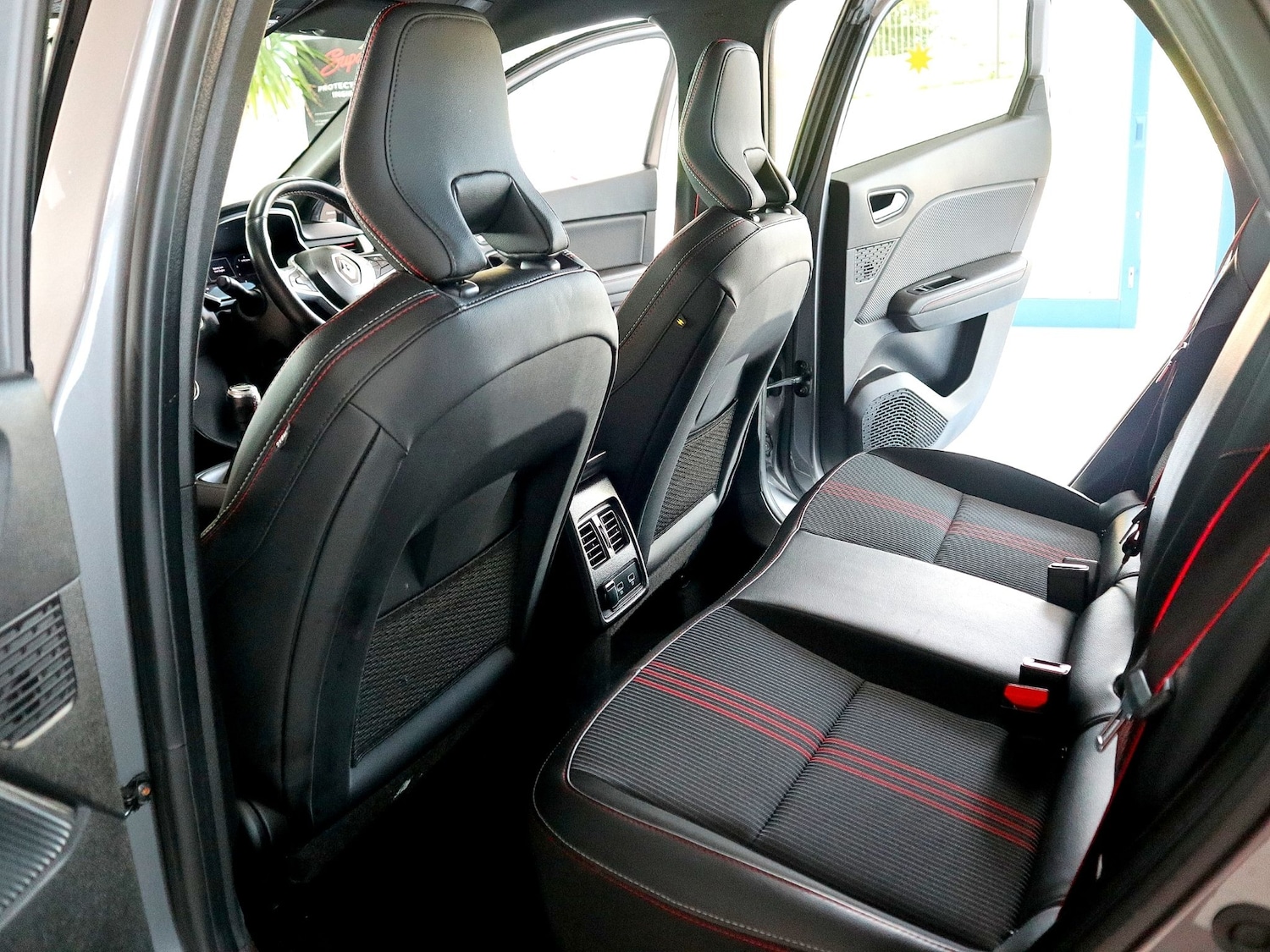 Used Renault Captur 2022 for sale - 75899688: Photo 22