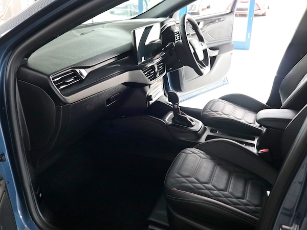 Used Ford Focus 2024 for sale - 74617861: Photo 4