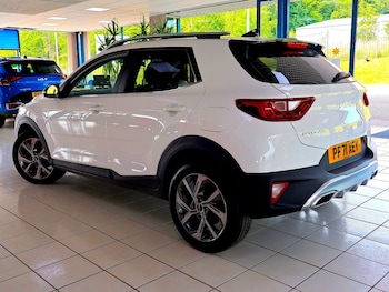 Used Kia Stonic 2022 for sale - 79439645: Photo