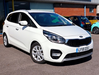 Used Kia Carens 2018 for sale - 78333392: Photo