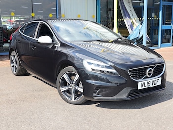 Used Volvo V40 2019 for sale - 79180086: Photo
