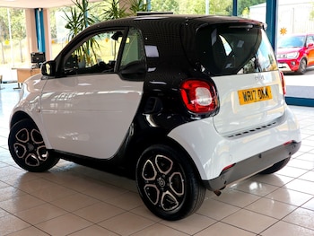 Used smart fortwo 2017 for sale - 74956567: Photo