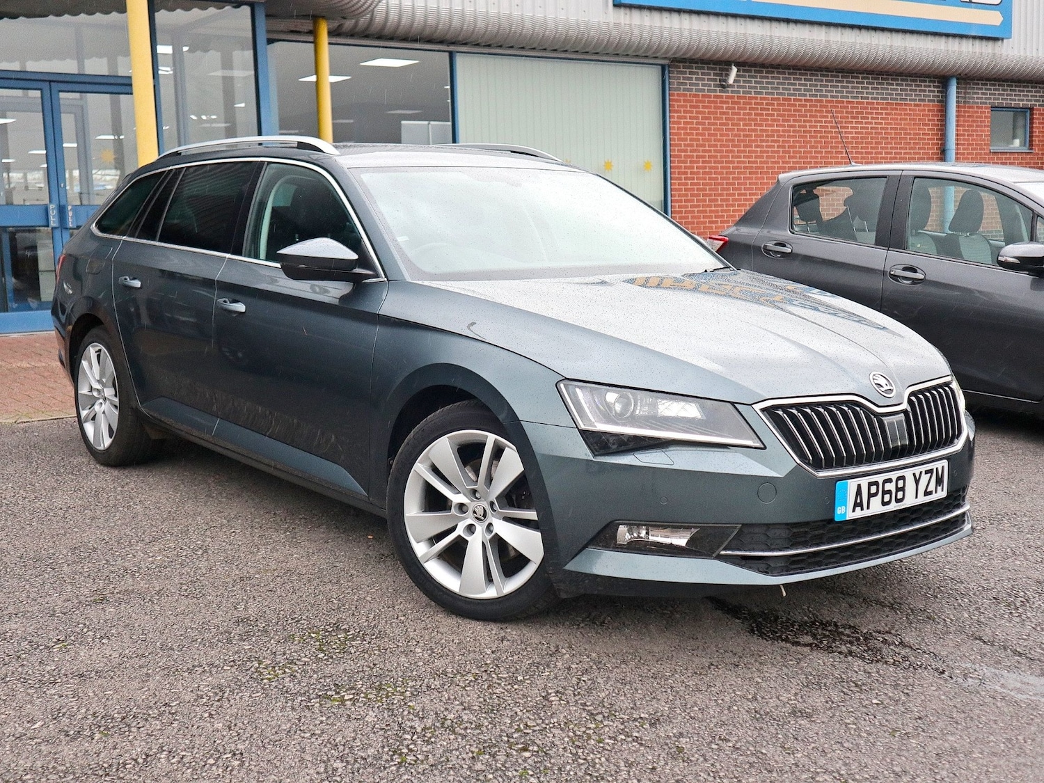 Used Skoda Superb 2019 for sale - 76741480: Photo 1
