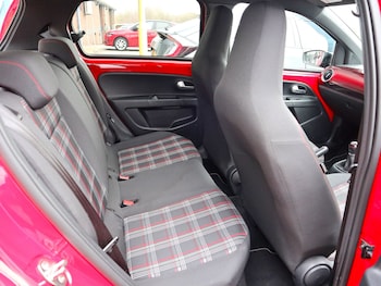 Used Volkswagen up! 2018 for sale - 77807401: Photo