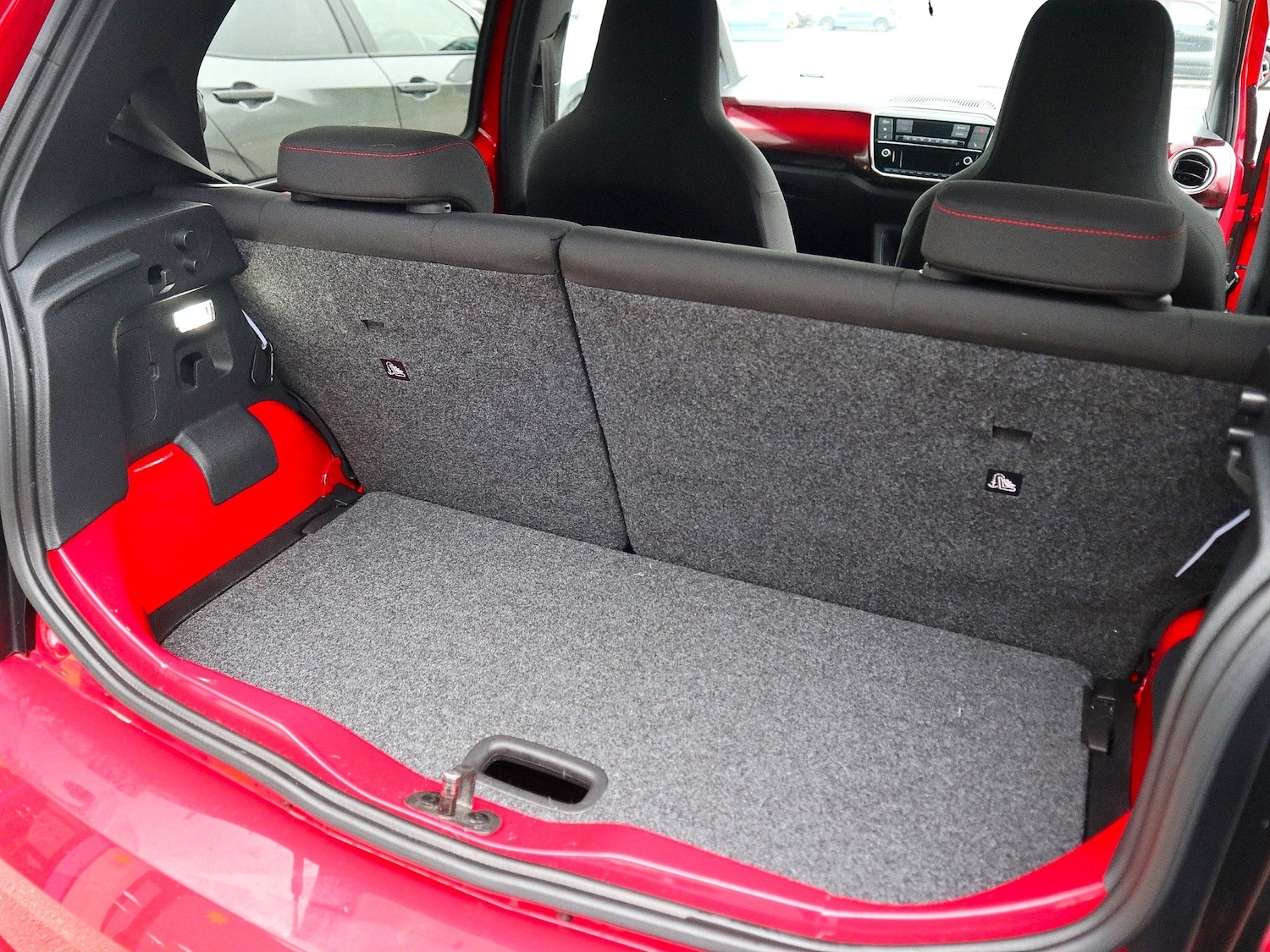 Used Volkswagen up! 2018 for sale - 77807401: Photo 5