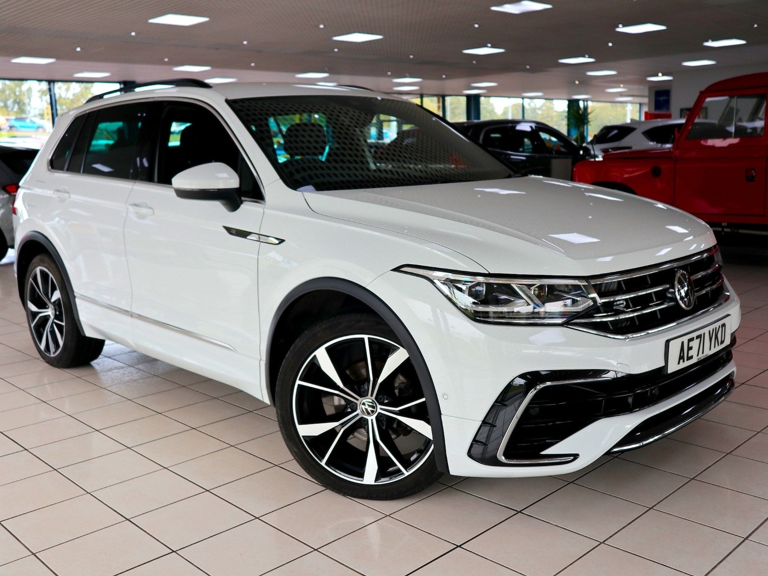 Used Volkswagen Tiguan 2021 for sale - 76281802: Photo 1