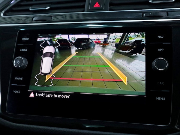 Used Volkswagen Tiguan 2021 for sale - 76281802: Photo 37