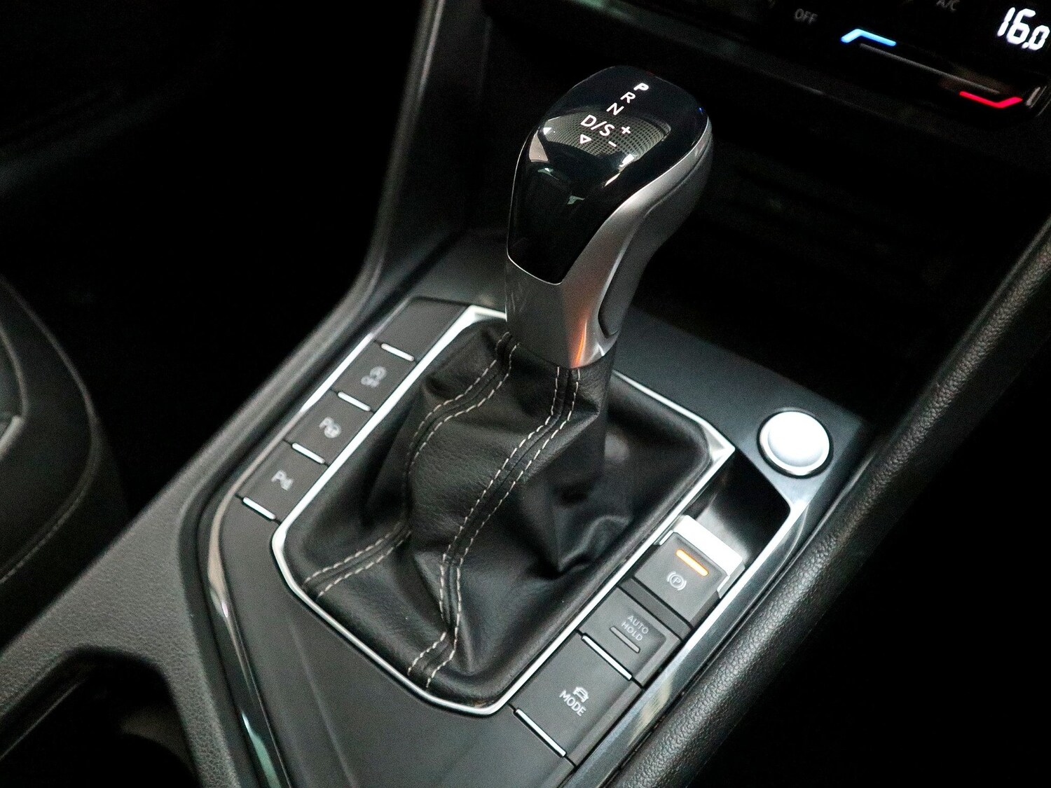 Used Volkswagen Tiguan 2021 for sale - 76281802: Photo 40