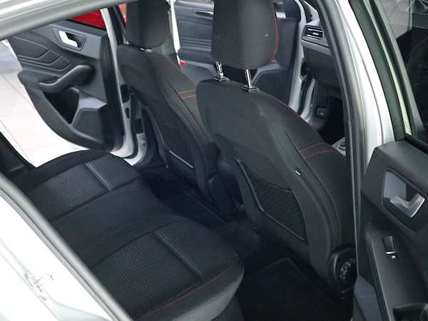 Used Ford Focus 2023 for sale - 74179387: Photo 18