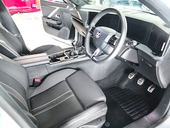Used Vauxhall Astra 2023 for sale - 78740120: Photo
