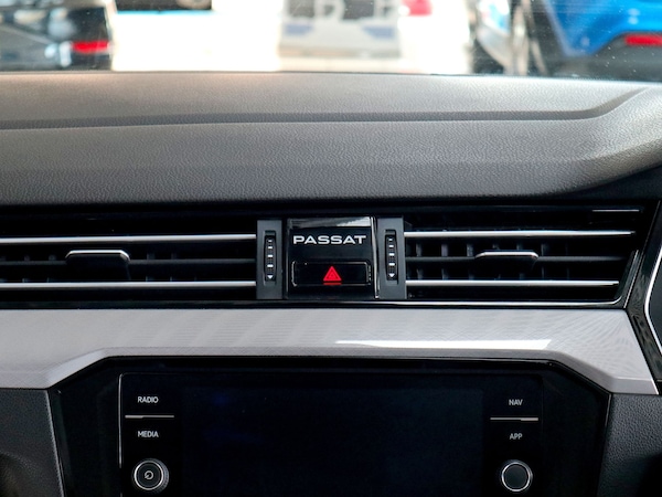 Used Volkswagen Passat 2020 for sale - 75633163: Photo 24