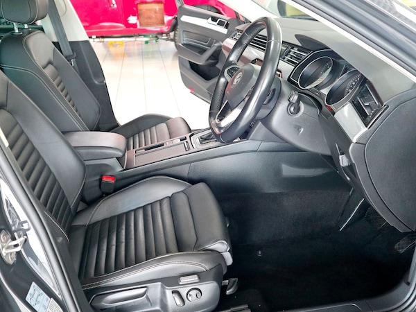 Used Volkswagen Passat 2020 for sale - 75633163: Photo 3