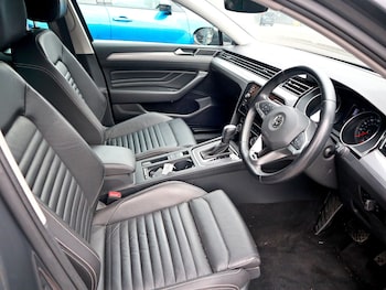 Used Volkswagen Passat 2020 for sale - 75633163: Photo