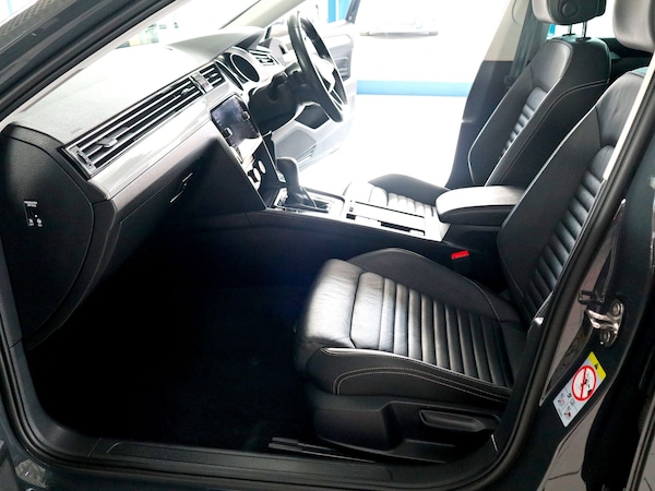 Used Volkswagen Passat 2020 for sale - 75633163: Photo 4