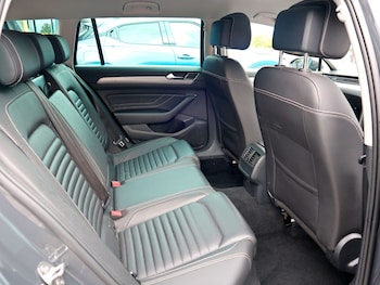 Used Volkswagen Passat 2020 for sale - 75633163: Photo