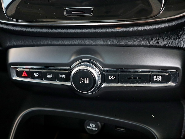Used Volvo XC40 2020 for sale - 74711252: Photo 33