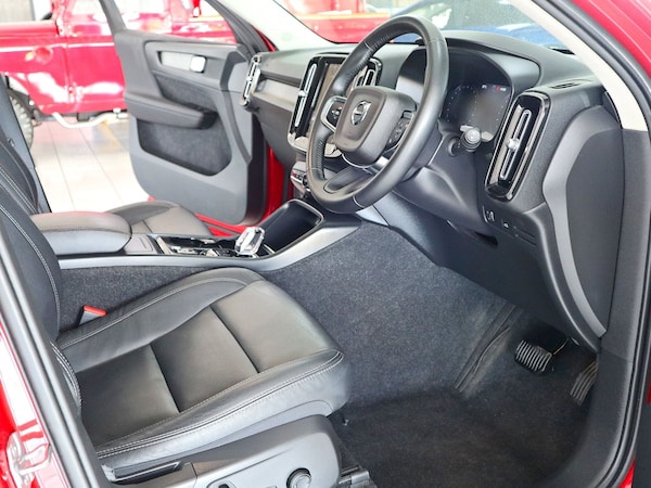Used Volvo XC40 2020 for sale - 74711252: Photo 3